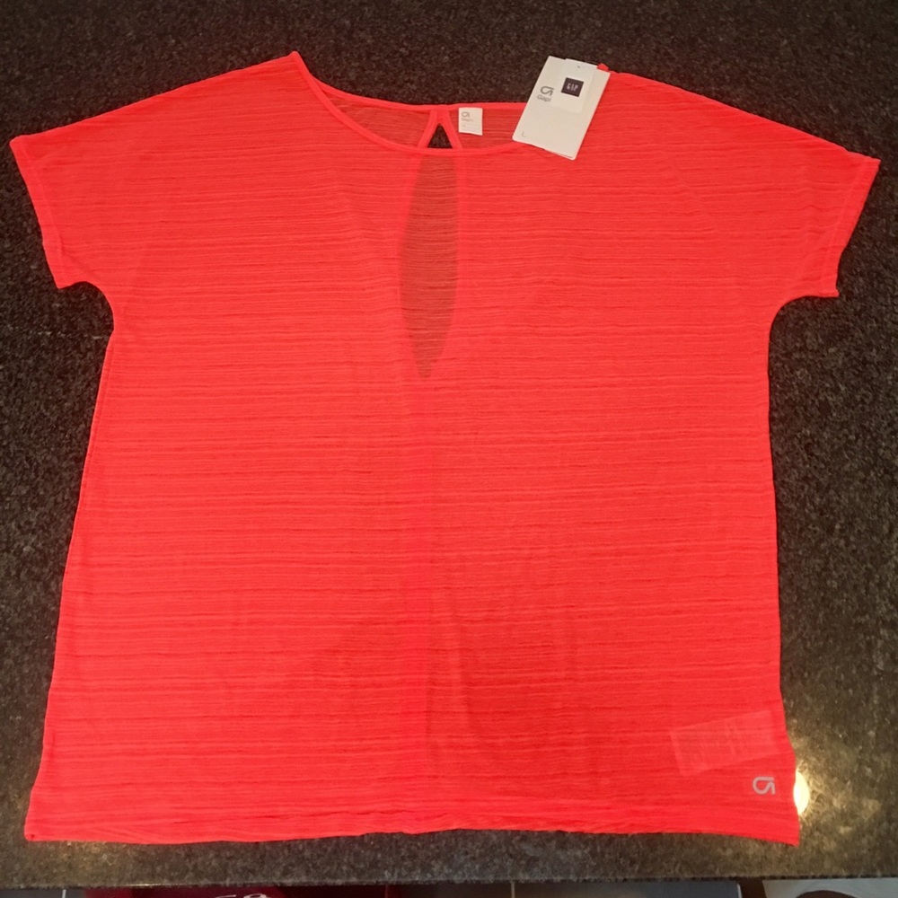 NWT GapFit Keyhole Back Short-Sleeve Workout Top - Picture 7 of 8